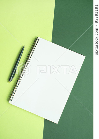 空白素描本樣機 空白素描本樣機 95293191