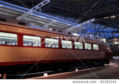 Scenery of the terminal station at night in the 1960s (Omiya Railway Museum) Scenery of the terminal station at night in the 1960s (Omiya Railway Museum) 95293348