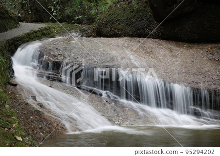 Namegawa Valley, Toon City, Ehime Prefecture 95294202