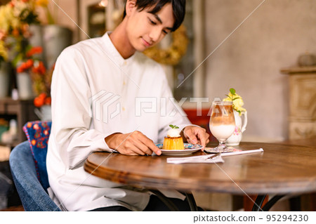 cute coffee shop 95294230