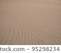 Tottori Sand Dunes 95298234