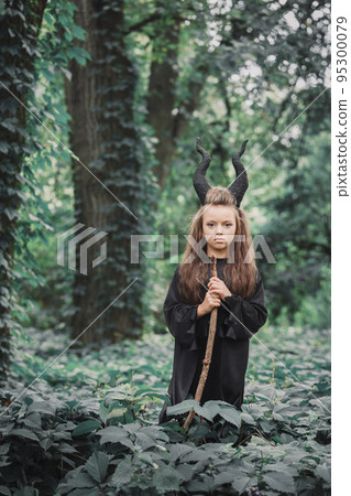 Little magical witch with horns Maleficent Little magical witch with horns Maleficent 95300079