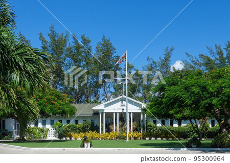 Cayman Islands, George Town, Governmnent House, representative of Queen Elisabeth II 95300964