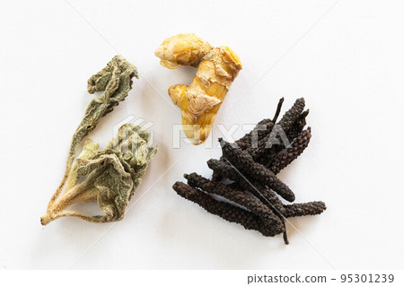 Dried Mangericon Turmeric Hihatsu 95301239