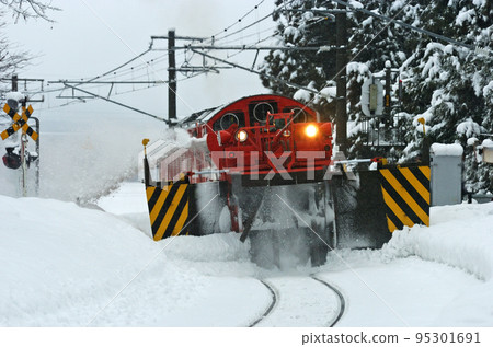 Shinetsu Main Line Sekiyama-Myoko Kogen JR East DD53-2 (Nagaoka) Special Snow Plow Train Tokusetsu 95301691