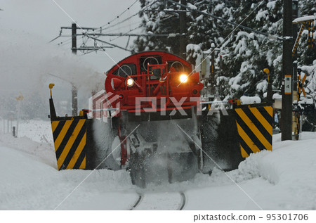 Shinetsu Main Line Sekiyama-Myoko Kogen JR East DD53-2 (Nagaoka) Special Snow Plow Train Tokusetsu 95301706