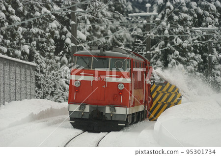 Shinetsu Main Line Sekiyama-Myoko Kogen JR East DD53-2 (Nagaoka) Special Snow Plow Train Tokusetsu 95301734