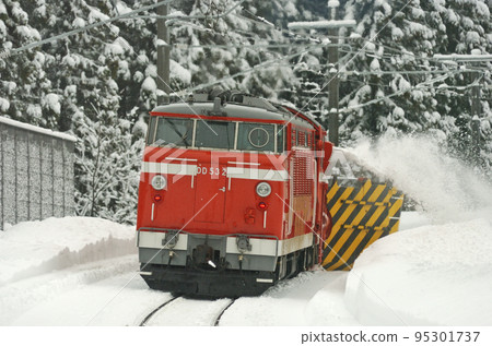 Shinetsu Main Line Sekiyama-Myoko Kogen JR East DD53-2 (Nagaoka) Special Snow Plow Train Tokusetsu 95301737