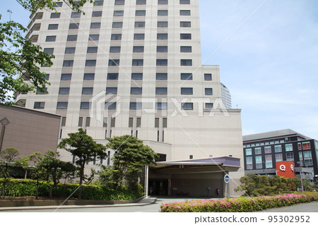 海濱幕張站前的豪華酒店外觀 95302952