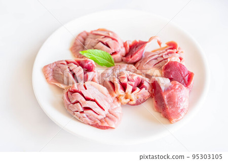 Gizzard with cuts in preparation 95303105