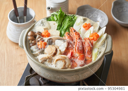 Seafood pot Seafood pot 95304981