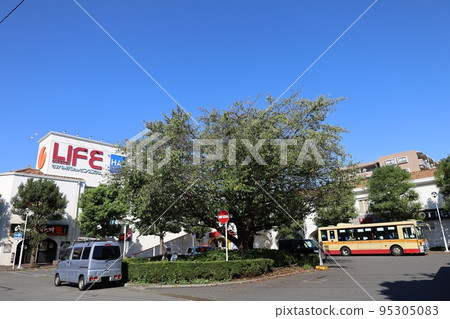 Sotetsu Line Sagamino Station North Exit Sotetsu Life Sagamino 95305083
