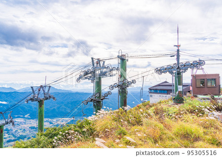 (Nagano Prefecture) Hakuba Happoone Ski Resort Kuroryhihei Lift Autumn 95305516