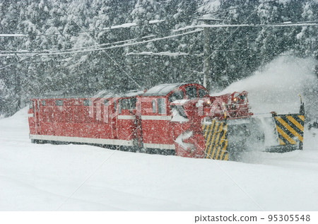 Shinetsu Main Line Sekiyama-Myoko Kogen JR East DD53-2 (Nagaoka) Special Snow Plow Train Tokusetsu 95305548