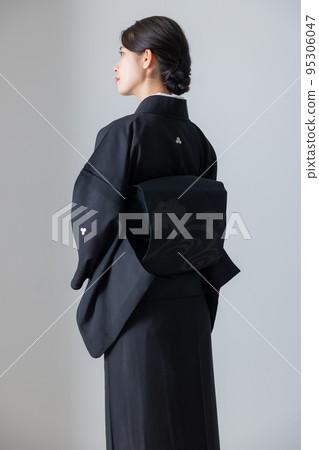 Funeral image mourning dress kimono Funeral image mourning dress kimono 95306047