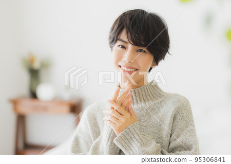 Hand care women's beauty Hand care women's beauty 95306841