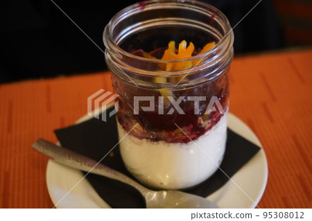 Hotel breakfast in Santa Fe, USA 95308012