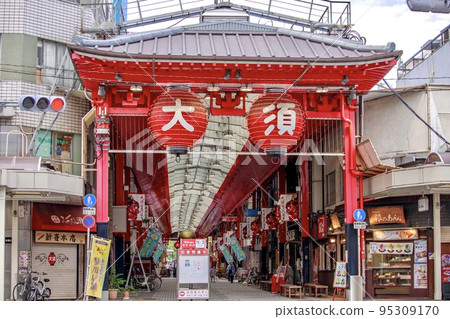 Niomon Street in Osu Shopping District, Nagoya City 95309170