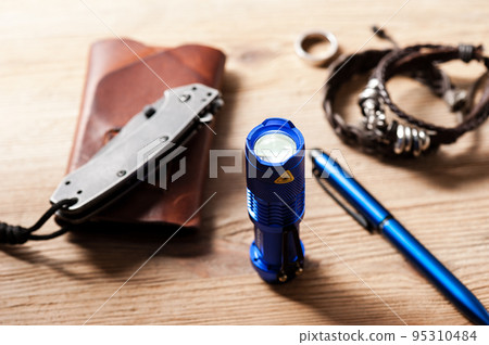 blue pocket flashlight for EDC blue pocket flashlight for EDC 95310484