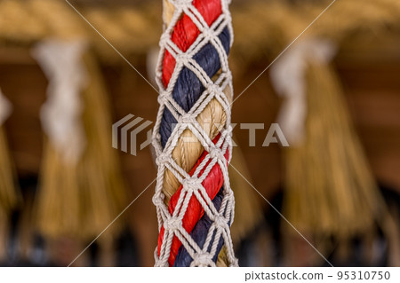 瀧神社的三個彩鈴 瀧神社的三個彩鈴 95310750