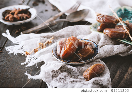 dried dates fruit (Date palm) dried dates fruit (Date palm) 95311293