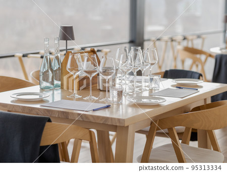 set of clean glasses before wine tasting. Side view set of clean glasses before wine tasting. Side view 95313334