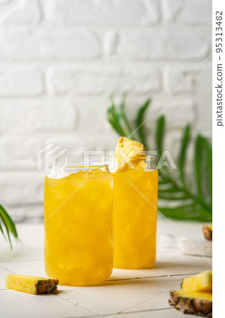 Pineapple cocktail or juice 95313482
