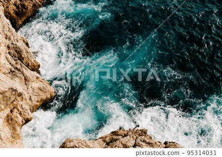 Top view of the Adriatic Sea, Dubrovnik, Croatia 95314031