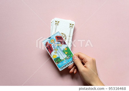 The classic card of Rider Waite deck The classic card of Rider Waite deck 95316468