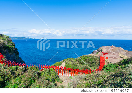 《Yamaguchi Prefecture》 Motonosumi Shrine Aburaya Tsuki, Mon City 95319087