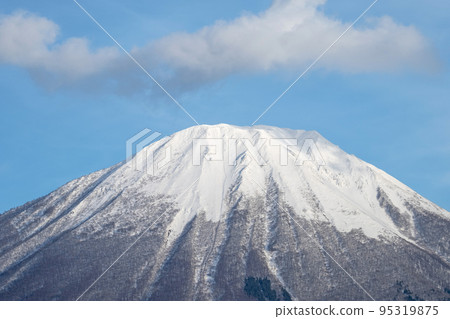 大山的雪景（來自寶木町） 95319875