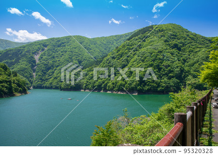 Lake Chichibu, Futase Dam, early summer scenery Lake Chichibu, Futase Dam, early summer scenery 95320328