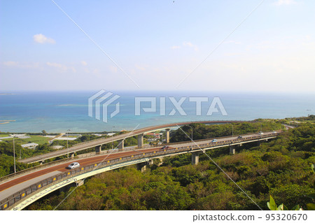 Nirai Kanai Bridge / Chinen Yoshitomi, Nanjo City, Okinawa Prefecture Nirai Kanai Bridge / Chinen Yoshitomi, Nanjo City, Okinawa Prefecture 95320670