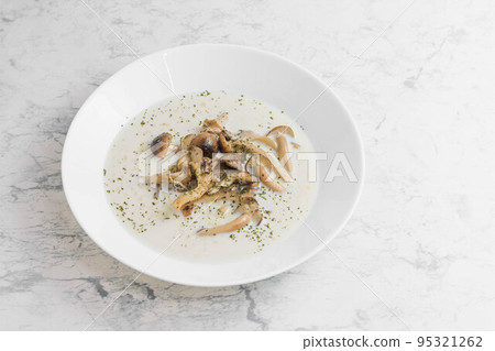 mushroom soy milk soup 95321262