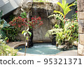 looks like a cave entrance 95321371