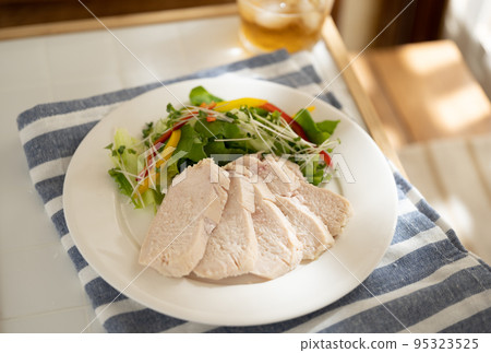 Salad chicken Salad chicken 95323525
