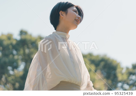 女生 女孩 女性 95325439