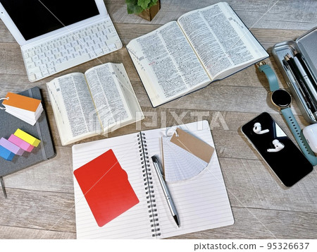 Exam study Educational image Exam study Educational image 95326637