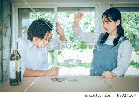 男女打架情侶打架 男女打架情侶打架 95327107