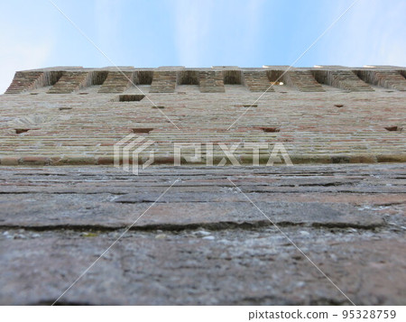 Historical detail Historical detail 95328759