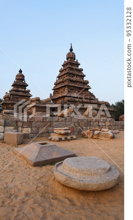 Beautiful Evening View Shore Temple, 8th century Hindu Temple, Mahabalipuram ,Tamilnadu, India 95332128