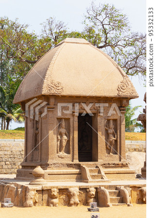 View of Draupadi Ratha, Five Ratha, Mahabalipuram, Tamilnadu, India View of Draupadi Ratha, Five Ratha, Mahabalipuram, Tamilnadu, India 95332133
