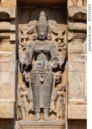 Standing sculpture of Goddess Lakshmi on Gopuram of Nataraja Temple, Chidambaram, Tamilnadu, India Standing sculpture of Goddess Lakshmi on Gopuram of Nataraja Temple, Chidambaram, Tamilnadu, India 95332264