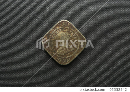 2 Anna Indian coin dated 1918 India, Back view, Copper-Nickel 95332342