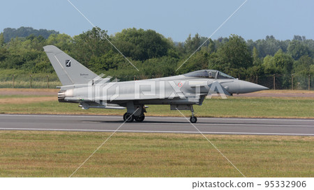 Italian Air Force Eurofighter EF-2000 landing 95332906