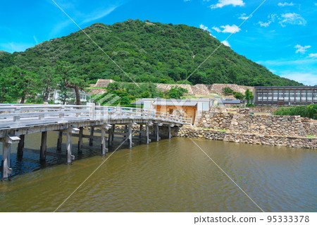 【日本100名城】鳥取城的護城河、石牆、機寶重橋、中野禦門和久松山鳥取縣鳥取市 95333378