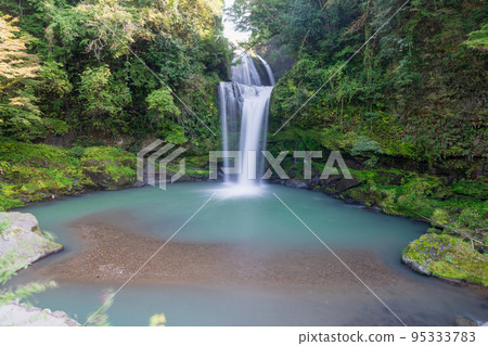 <<Oita Prefecture>> Jionnotaki Falls Amagasecho, Hita City 95333783