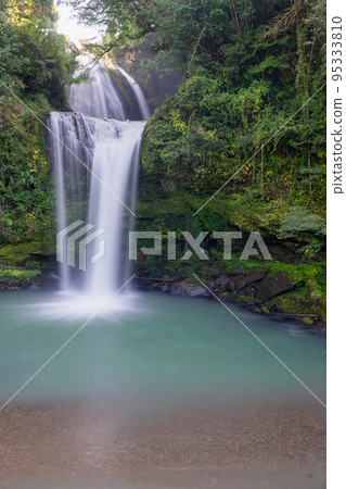 <<Oita Prefecture>> Jionnotaki Falls Amagasecho, Hita City 95333810