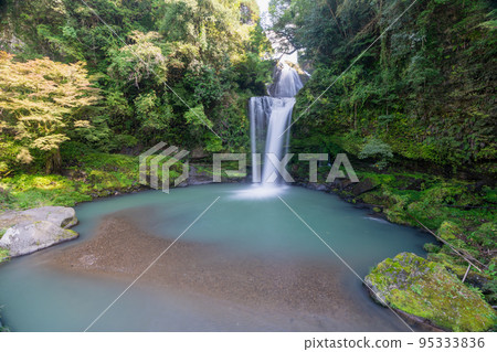 <<Oita Prefecture>> Jionnotaki Falls Amagasecho, Hita City 95333836