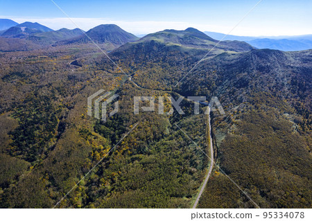 Aerial view of Niseko panorama line 95334078